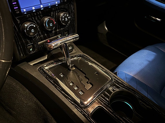 Dodge Challenger 9 of 18