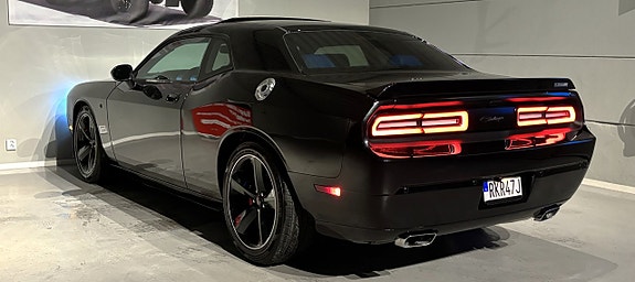 Dodge Challenger 15 of 18