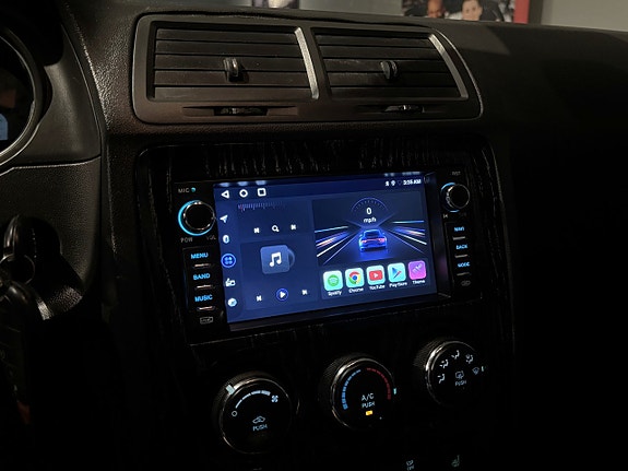 Dodge Challenger 12 of 18