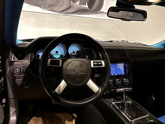 Dodge Challenger 10 of 18
