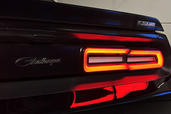 Dodge Challenger 17 of 18