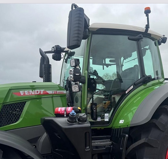 Fendt 728 4 of 9
