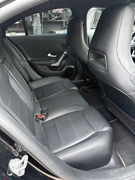 Mercedes-Benz CLA200 6 of 7