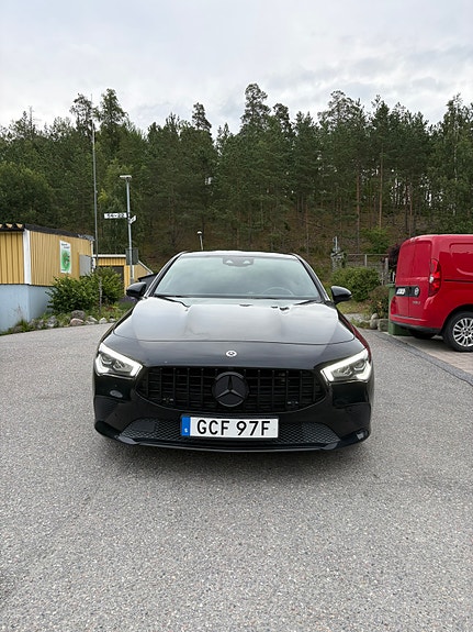Mercedes-Benz CLA200 2 of 7