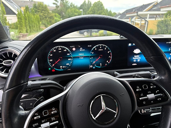 Mercedes-Benz CLA200 5 of 7