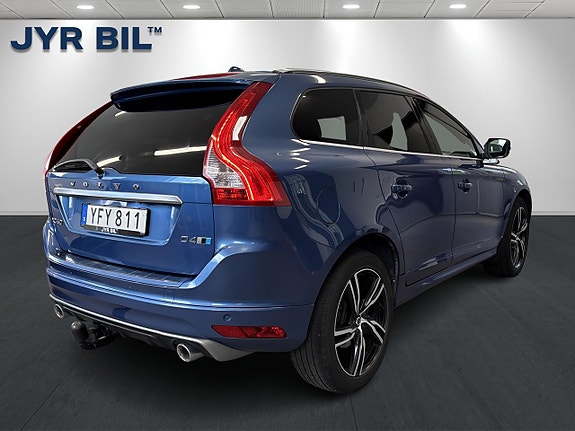 Volvo XC60 3 of 5