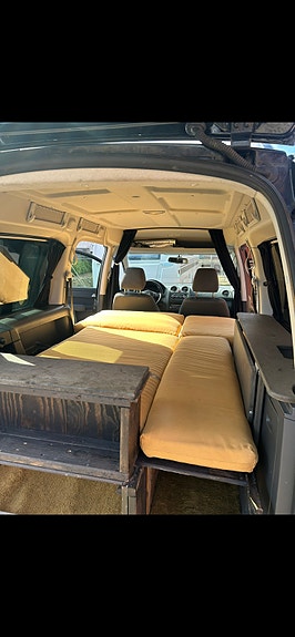 Volkswagen Caddy Maxi 13 of 18