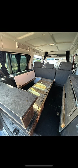 Volkswagen Caddy Maxi 12 of 18