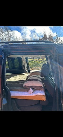 Volkswagen Caddy Maxi 15 of 18