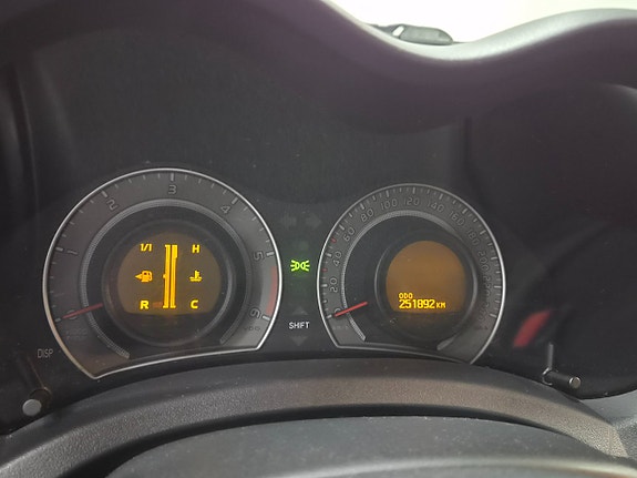 Toyota Auris 11 of 17