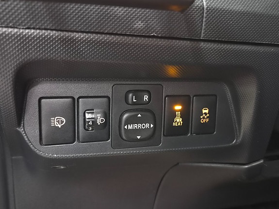 Toyota Auris 13 of 17