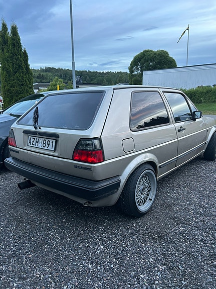 Volkswagen Golf II 5 of 6