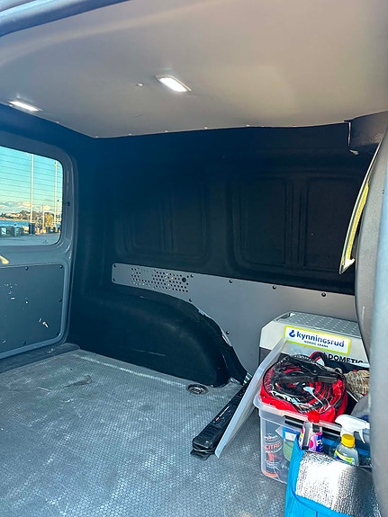 Volkswagen Caddy 11 of 11