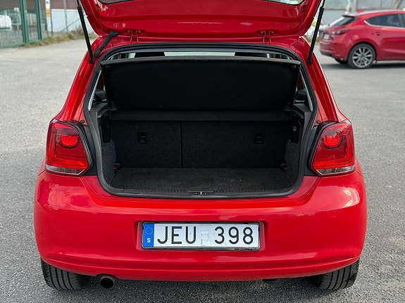 Volkswagen Polo 15 of 15