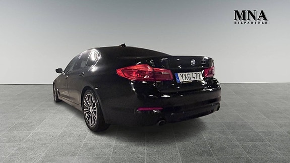 BMW 520d 3 of 18