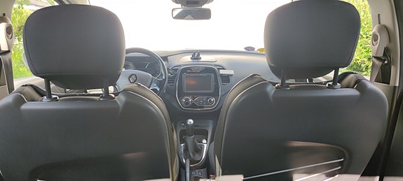 Renault Captur 5 of 8