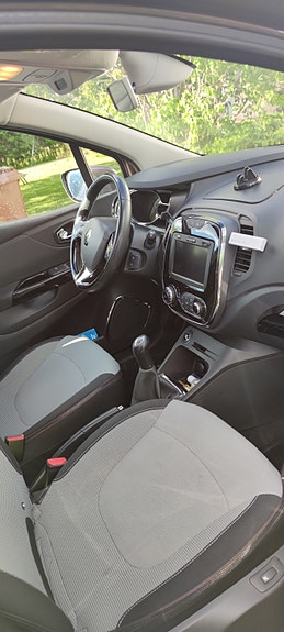 Renault Captur 6 of 8