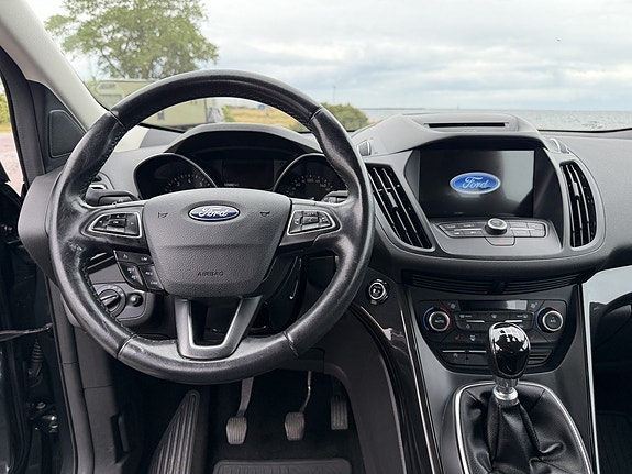 Ford Kuga 8 of 14