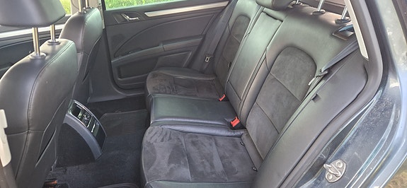 Skoda Superb 8 of 11