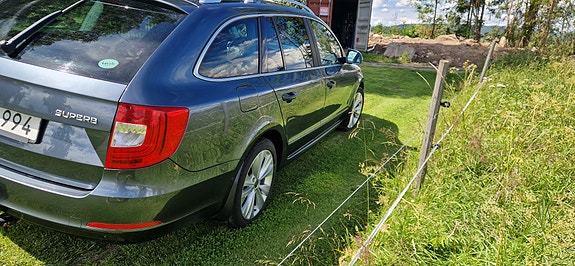 Skoda Superb 4 of 11