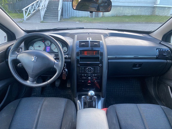 Peugeot 407 13 of 13