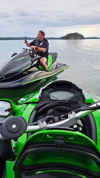 Kawasaki JetSki Ultra 310R – rätt årsmodeller, låga timmar & toppskick 2 of 5