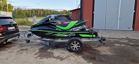 Kawasaki JetSki Ultra 310R – rätt årsmodeller, låga timmar & toppskick 3 of 5