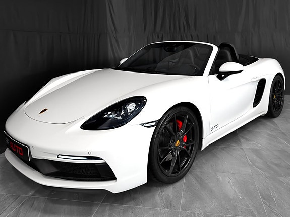 Porsche 718 Boxster GTS 3 of 5
