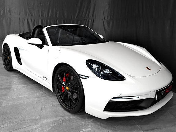 Porsche 718 Boxster GTS 2 of 5