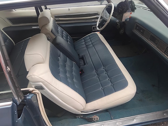 Cadillac Deville 11 of 12