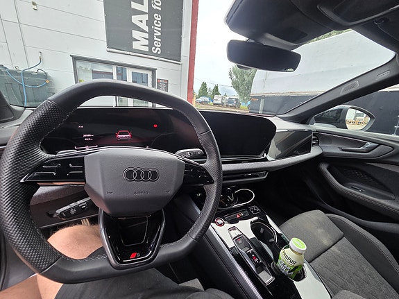 Audi A5 4 of 5