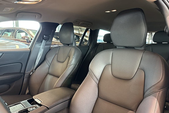 Volvo V60 18 of 30