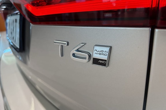 Volvo V60 11 of 30
