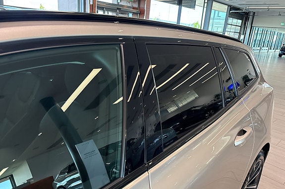 Volvo V60 14 of 30