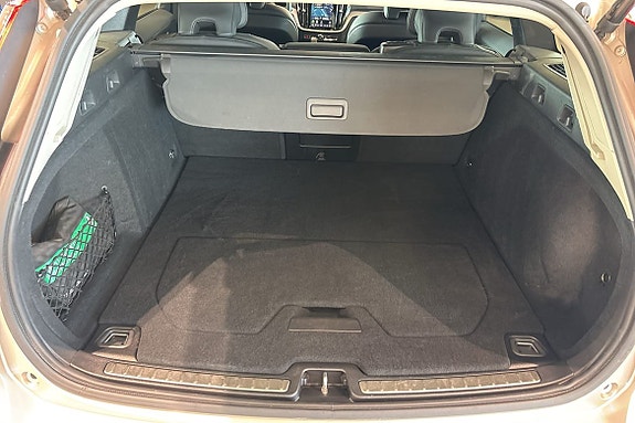 Volvo V60 12 of 30