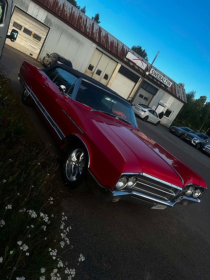 Buick Electra 225 5 of 5