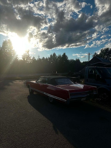 Buick Electra 225 6 of 9