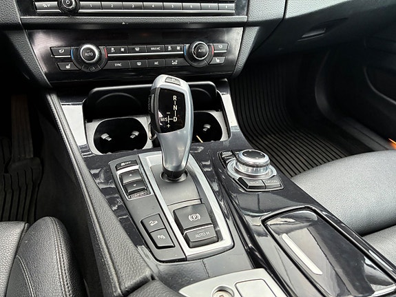 BMW 520d 13 of 17