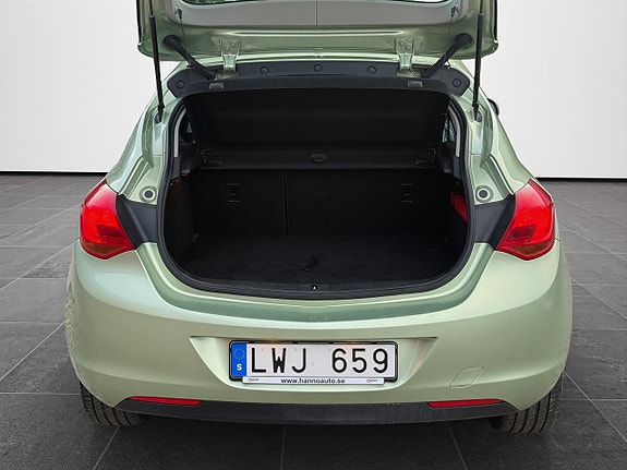 Opel Astra 15 of 25