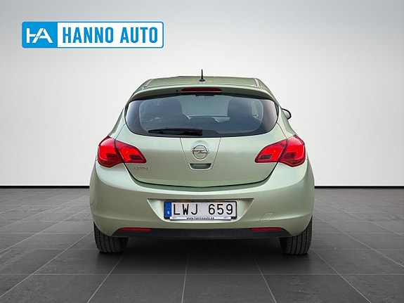Opel Astra 4 of 23