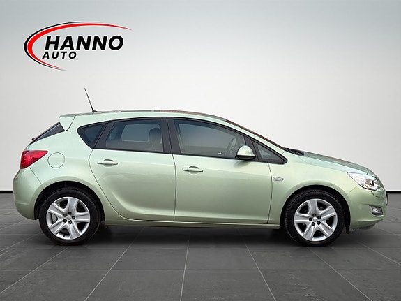 Opel Astra 6 of 25