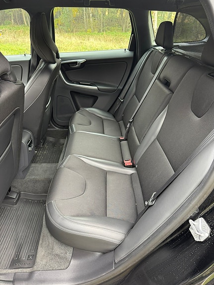 Volvo XC60 5 of 5