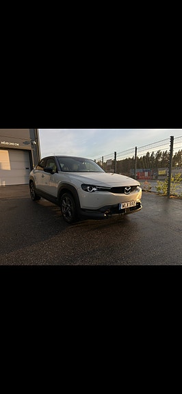 Mazda MX-30 2 of 5