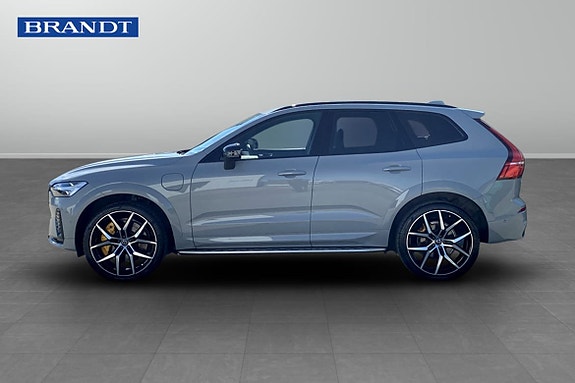 Volvo XC60 3 of 5