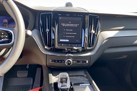 Volvo XC60 7 of 10