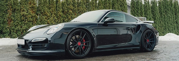 Porsche 911 Turbo 2 of 3