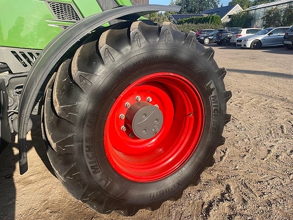 Fendt 724 S4 Profi Plus 8 of 11