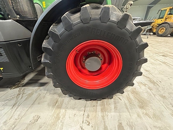 Fendt 828 S4 Profi Plus 12 of 18