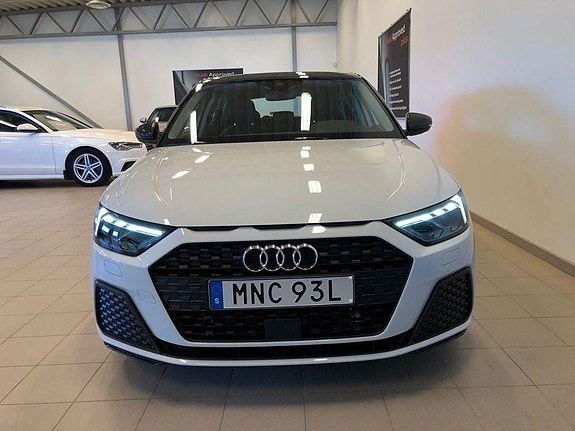 Audi A1 3 of 5