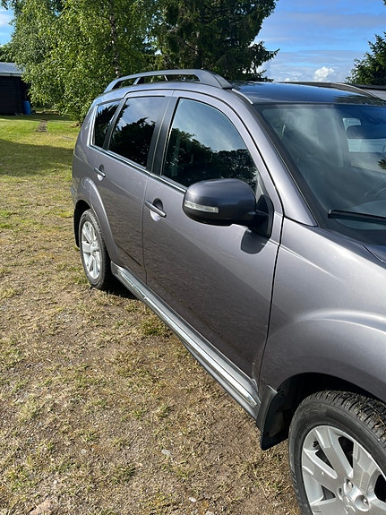 Mitsubishi Outlander 4 of 5